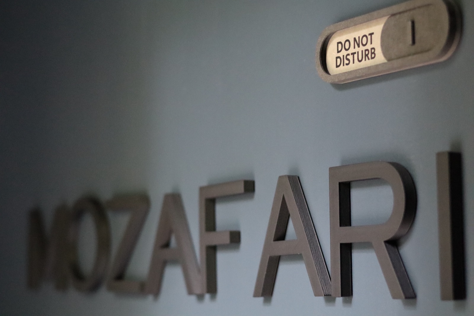 Mozafari practice signage